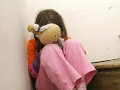 Monštrá: Otec znásilňoval dcéry a púšťal na nich psa! Matka potom dievčatám len požičala na potrat!