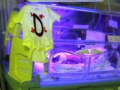 Vedela, že čaká štvorčatá. Keď sa ale doktori po pôrode pozreli na ich tváre, zostali v šoku!