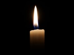 Smutná správa z Čiech: Známy hudobník podľahol koronavírusu! Okrem Bartošovej († 48) ulovil aj Daru Rolins!