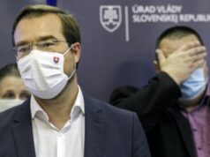 Lockdown nezaberá, Krajčí tvrdí, že sme v čiernej zóne! Krajčí chce lockdown regulovať cez SMS!