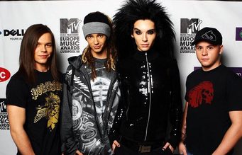 Bol idolom tínedžeriek, dnes vyráža dych: Bill z Tokio Hotel ako ružová Barbie!